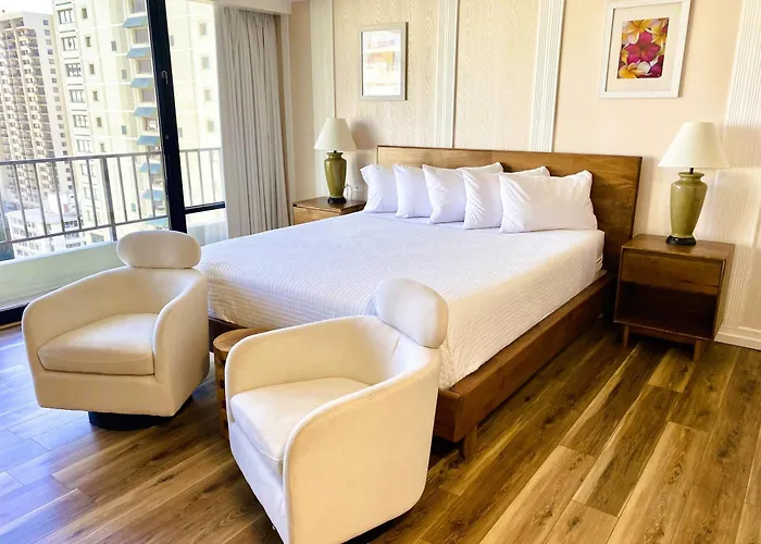 Brooks Beach Vacations 4 Star Wyndham Resort 1803 Waikiki